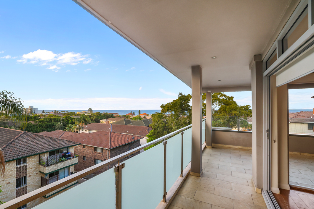 4/23 Park Street, Collaroy